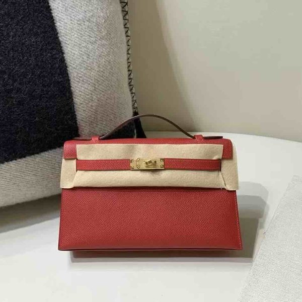 Kelly Pochette Epsom Rouge Casaque x Gold Hardware