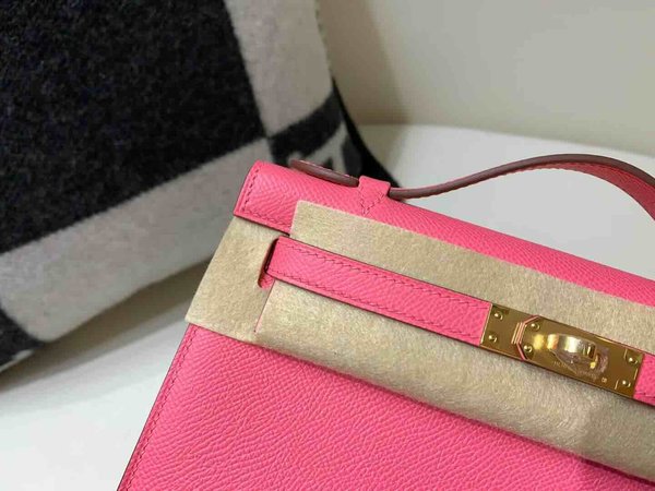Hermès Mini Kelly I Epsom Rose Lipstick (8W) x Gold Hardware