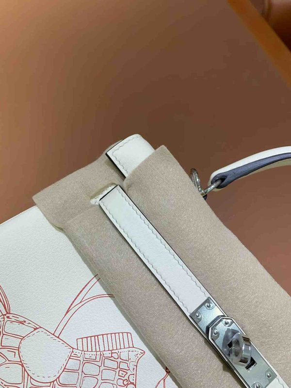 Hermès Kelly 25 In & Out Swift Craie x Palladium Hardware