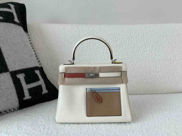 Hermès Kelly 25 Colormatic Swift Milky White x Gold Hardware