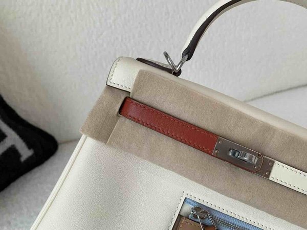Hermès Kelly 25 Colormatic Swift Milky White x Gold Hardware