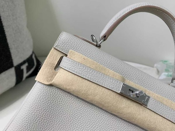 Hermès Kelly 25 Togo Gris Perle x Palladium Hardware