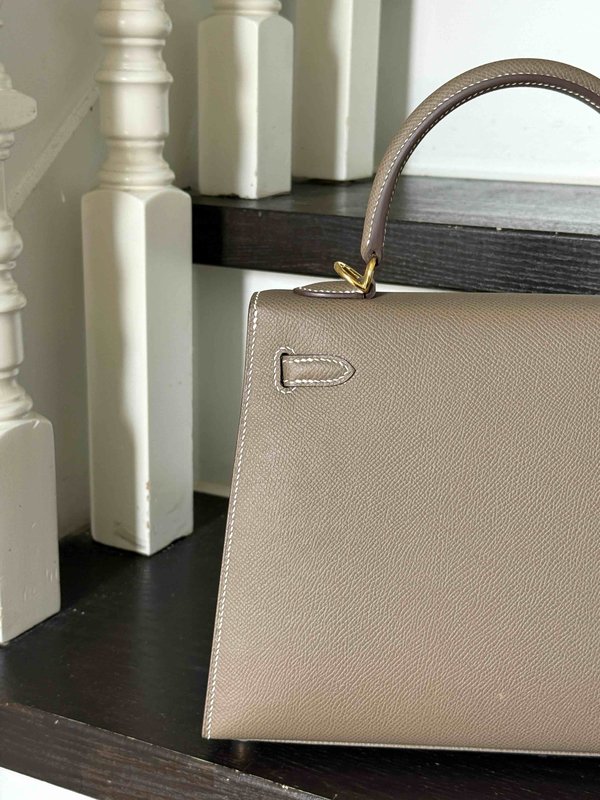 Hermès Kelly 25 Epsom Etoupe x Gold Hardware