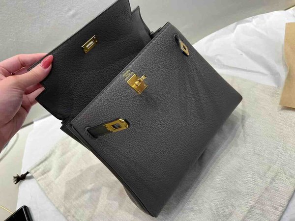 Hermès Kelly 25 Togo Etain x Gold Hardware
