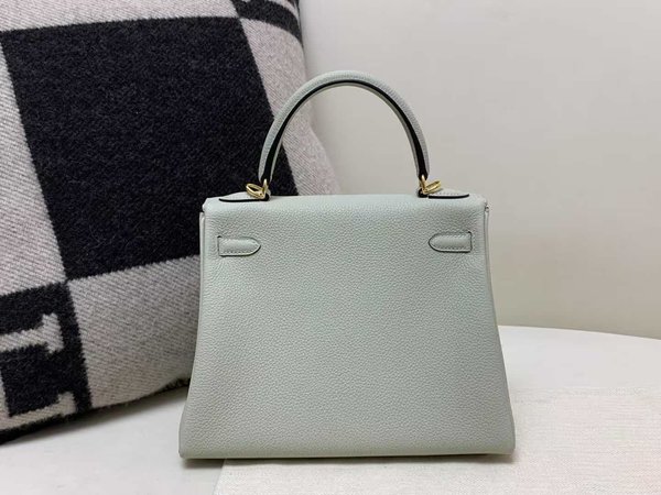 Hermès Kelly 25 Togo Vert d’Eau x Gold Hardware