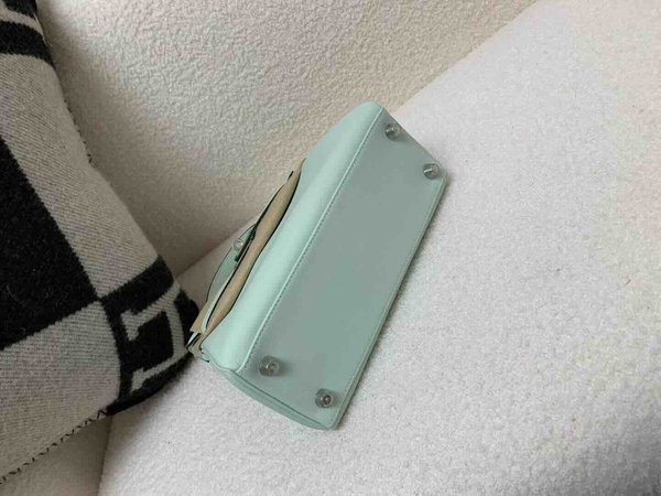 Hermès Kelly 25 Swift Mint Green (N3) x Palladium Hardware