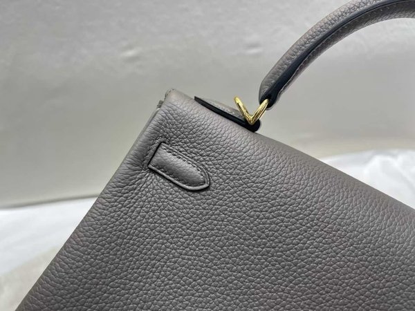 Hermès Kelly 25 Togo Vert Gris x Gold Hardware