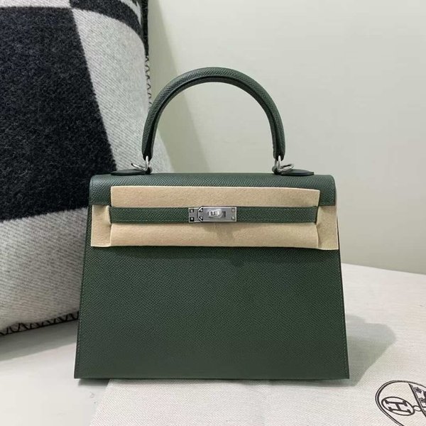 Hermès Kelly 25 Sellier Epsom Vert Cyprès x Palladium Hardware