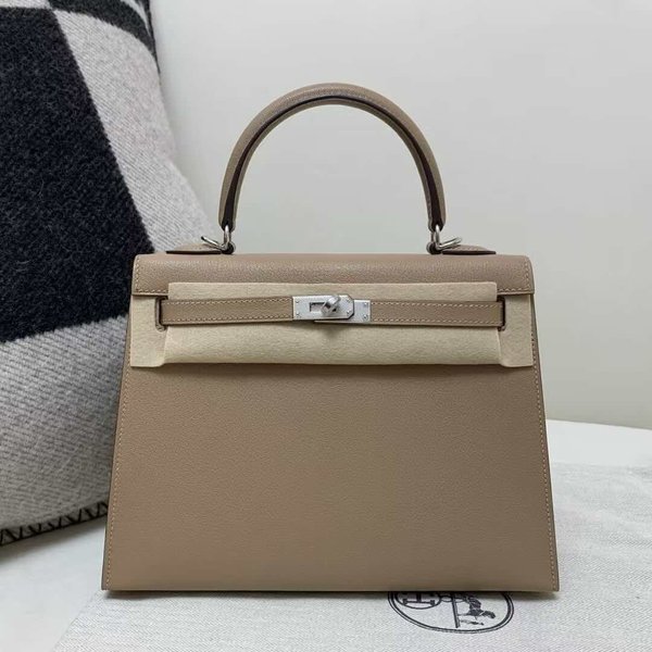 Hermès Kelly25 Sellier Evercolor Biscuit x Palladium hardware