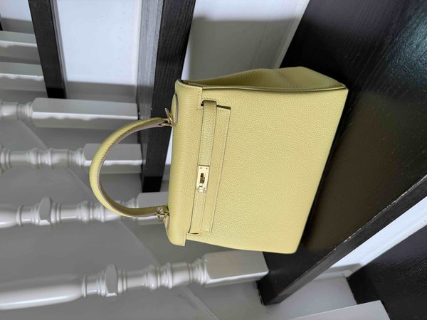 Hermès Kelly25 Togo Limoncello x Gold Hardware