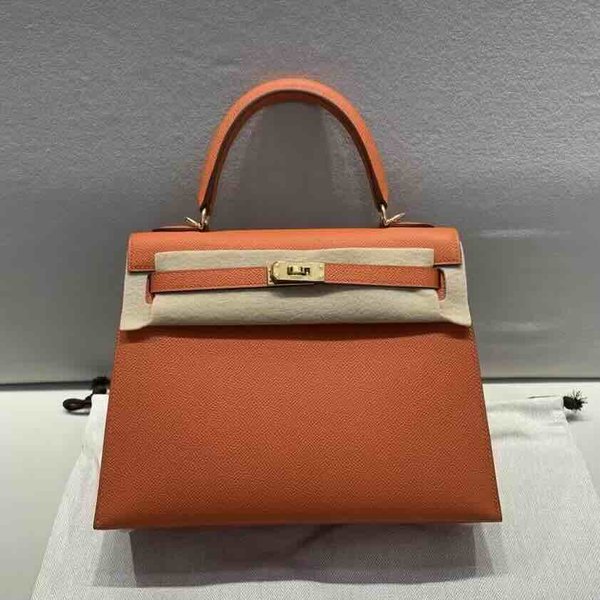 Hermès Kelly 25 Sellier Epsom Orange x Gold Hardware