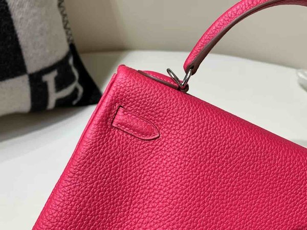 Hermès Kelly 25 Clemence Rose Tyrien x Palladium Hardware