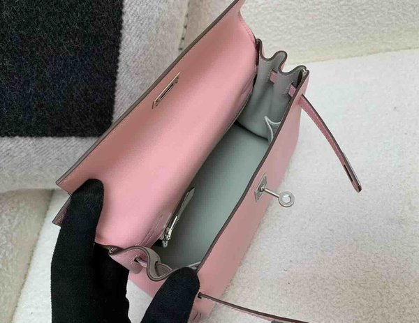 Hermès Kelly 25 Swift Rose Sakura (Interior Pearl Grey) x Palladium Hardware