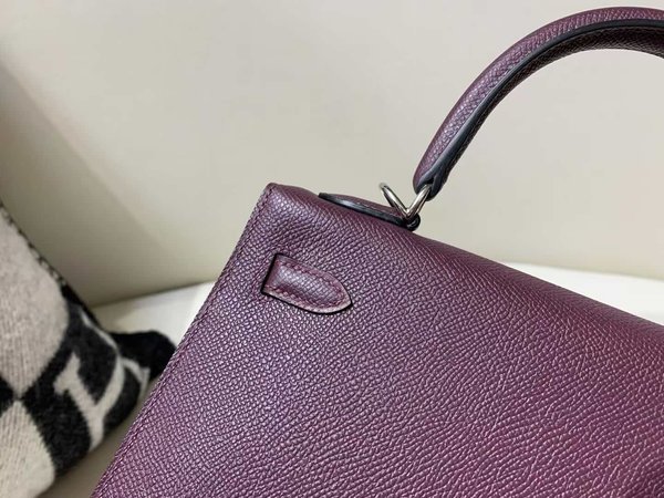 Hermès Kelly 25 Epsom Sellier Raisin x Palladium Hardware