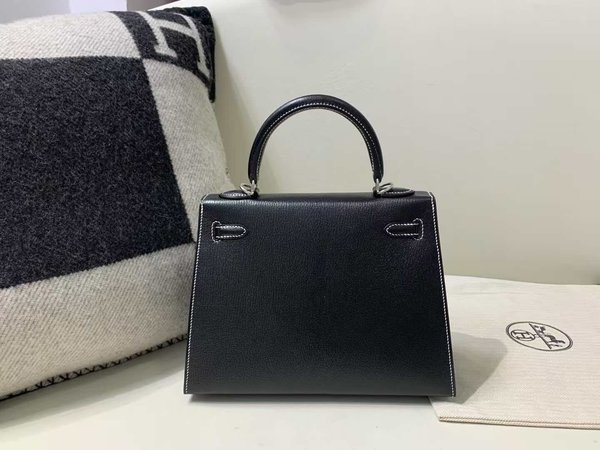 Hermès Kelly 25 Sellier Evercolor Noir / White Stitch x Palladium Hardware