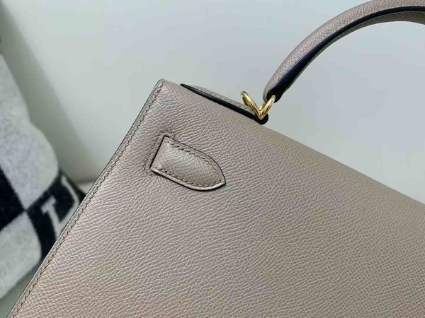 Hermès Kelly 28 Epsom Gris Asphalte x Gold Hardware