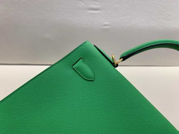 Hermès Kelly 28 Sellier Epsom Bamboo x Gold hardware