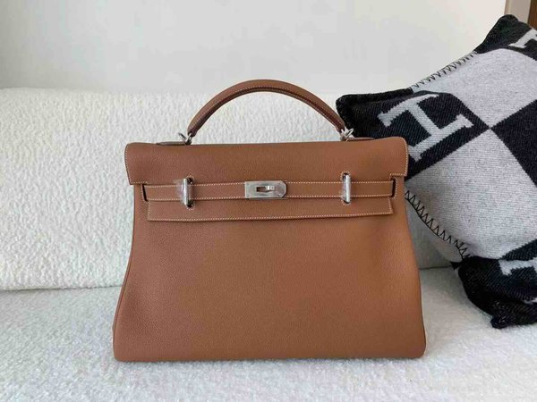 Hermès Kelly 42 Togo Gold x Palladium Hardware