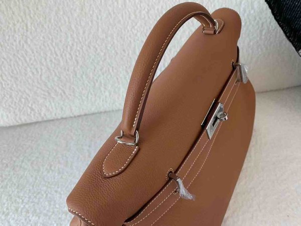 Hermès Kelly 42 Togo Gold x Palladium Hardware