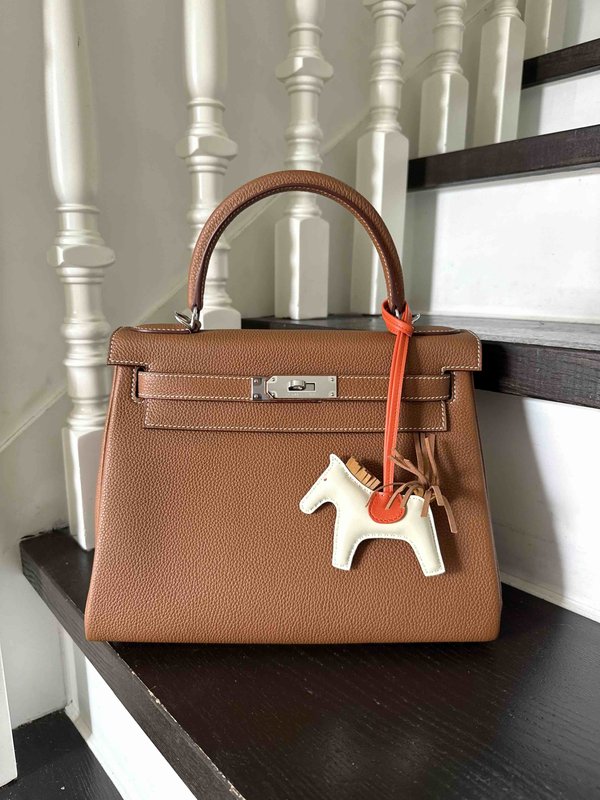 Hermès Kelly28 Togo Gold x Palladium Hardware