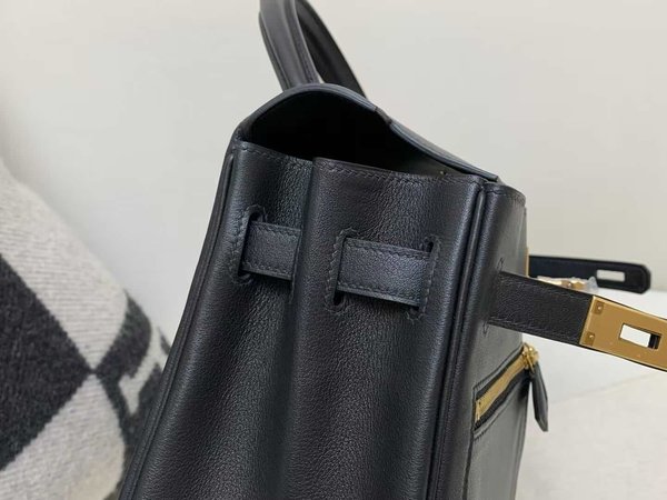 Hermès Kelly Lakis 32 Retourne Swift Noir x Gold Hardware