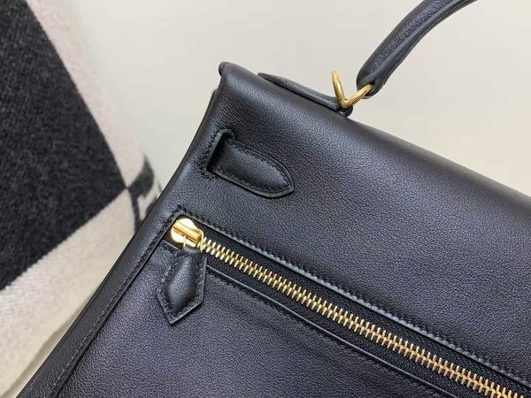 Hermès Kelly Lakis 32 Retourne Swift Noir x Gold Hardware