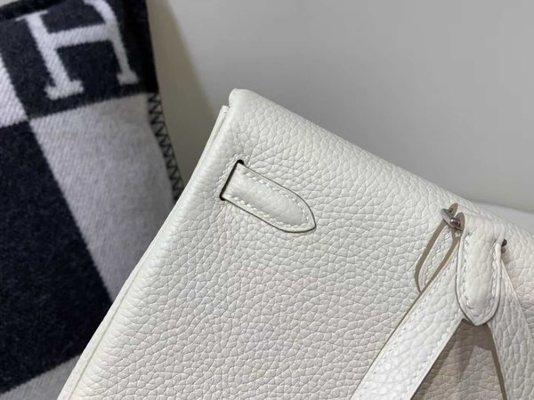 Hermès Kelly Ado II Togo Craie x Palladium Hardware