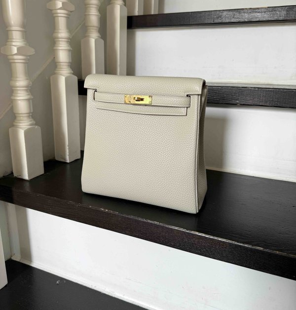 Hermès Kelly Ado Togo Gris Perle x Gold Hardware
