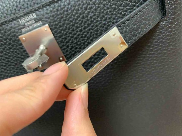 Hermès Ado 22 Clemence Noir x Palladium Hardware