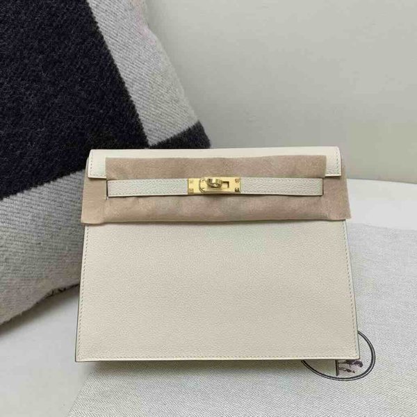 Hermès Kelly Danse Evercolor Nata x Gold Hardware