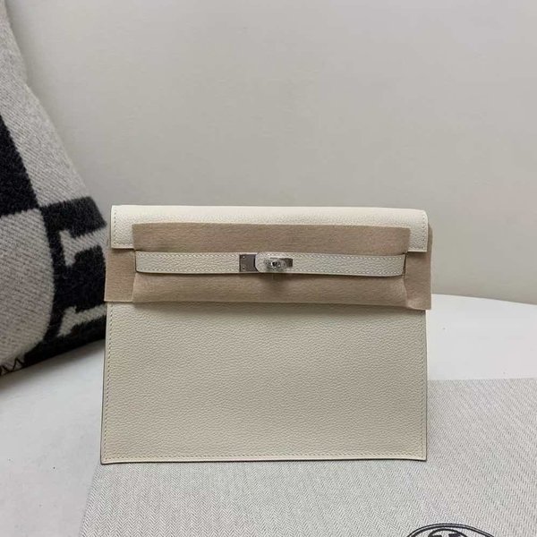 Hermès Kelly Danse Evercolor Craie x Palladium Hardware