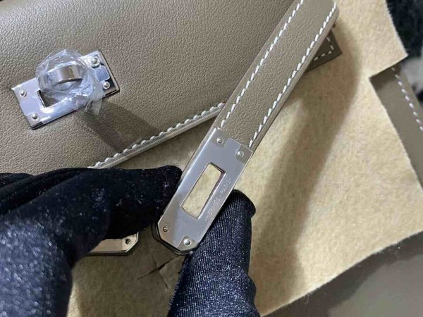 Hermès Kelly Danse 22 Swift Etoupe x Palladium Hardware
