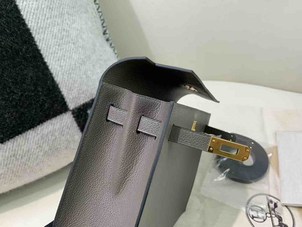 Hermès Kelly Danse 22 Evercolor Etain x Gold Hardware