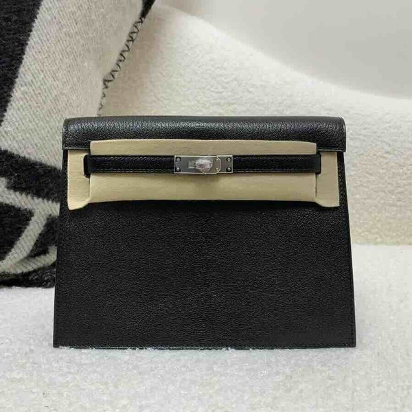 Hermès Kelly Danse Chevre Noir with Gold Hardware