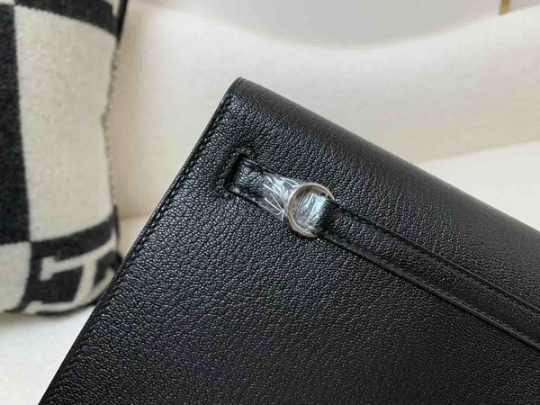 Hermès Kelly Danse Chevre Noir with Gold Hardware