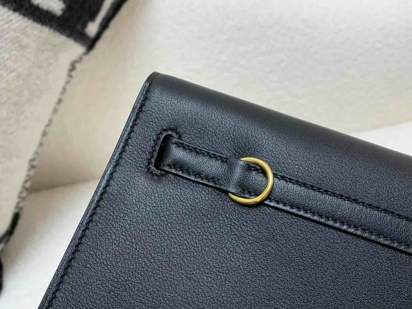 Hermès Kelly Danse Evercolor Noir with Gold Hardware
