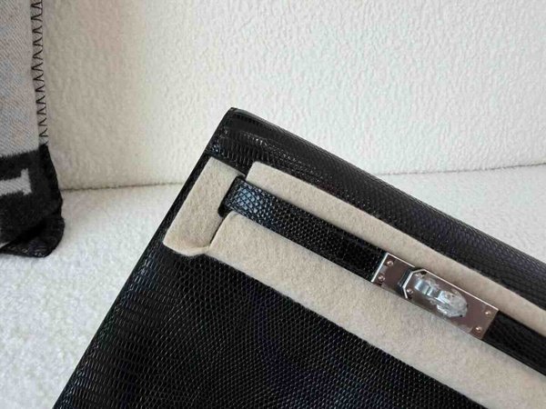 Hermès Kelly Danse 22 Black Lizard x Palladium Hardware