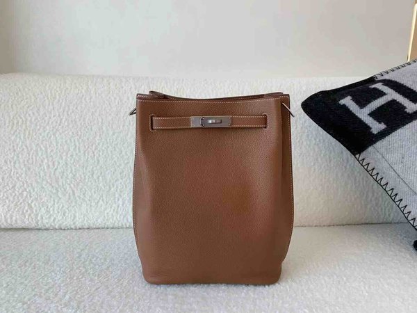 Hermès So Kelly 22 Togo Gold x Palladium Hardware