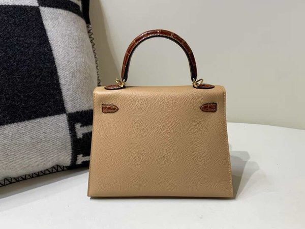 Hermès Kelly 25 Touch Sellier Epsom Biscuit Shiny Alligator x Gold Hardware