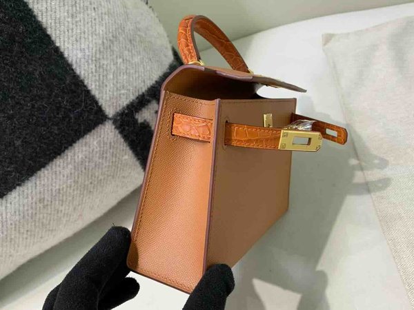 Hermès Mini Kelly II Touch Madame & Crocodile Gold x Gold Hardware