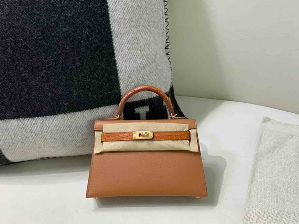 Hermès Mini Kelly II Touch Madame & Crocodile Gold x Gold Hardware