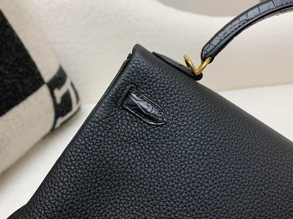 Hermès Kelly 25 Touch Togo Noir x Crocodile Noir x Gold Hardware