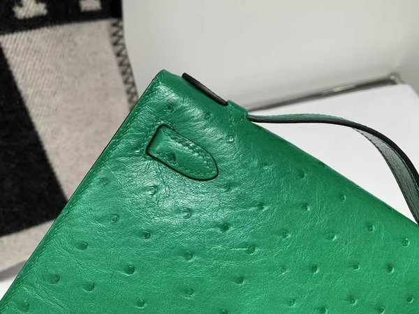 Hermès Mini Kelly I Velvet Green Ostrich – Palladium Hardware