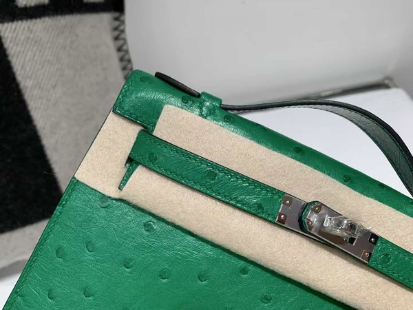 Hermès Mini Kelly I Velvet Green Ostrich – Palladium Hardware