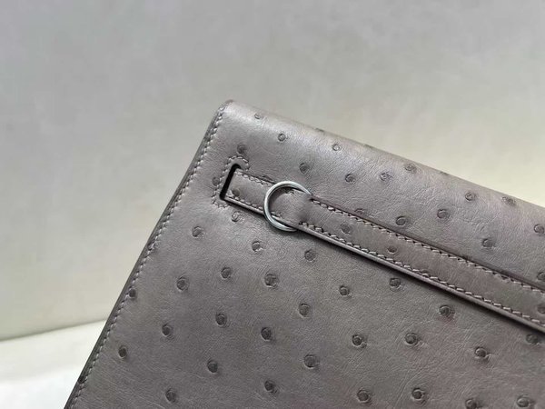 Hermès Kelly Danse Ostrich Moka x Palladium Hardware