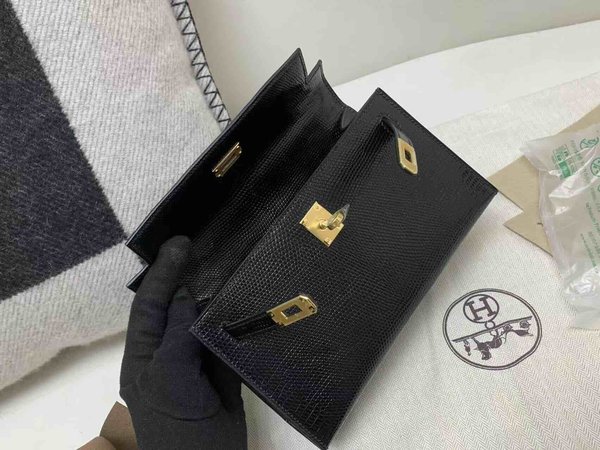 Hermès Kelly Pochette Lizard Noir x Gold Hardware