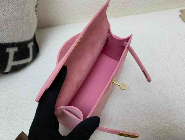 Hermès Kelly Pochette Suede Pink x Gold Hardware