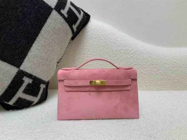Hermès Kelly Pochette Suede Pink x Gold Hardware