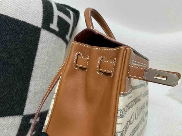 Hermès KELLY 28 TOILE DE CAMP DÉCHAÎNÉE & FAUVE BARÉNIA RETOURNÉ PALLADIUM HARDWARE