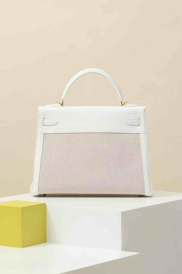 Hermès Kelly 28 Toile Canvas / Blanc Écru Epsom x Gold Hardware